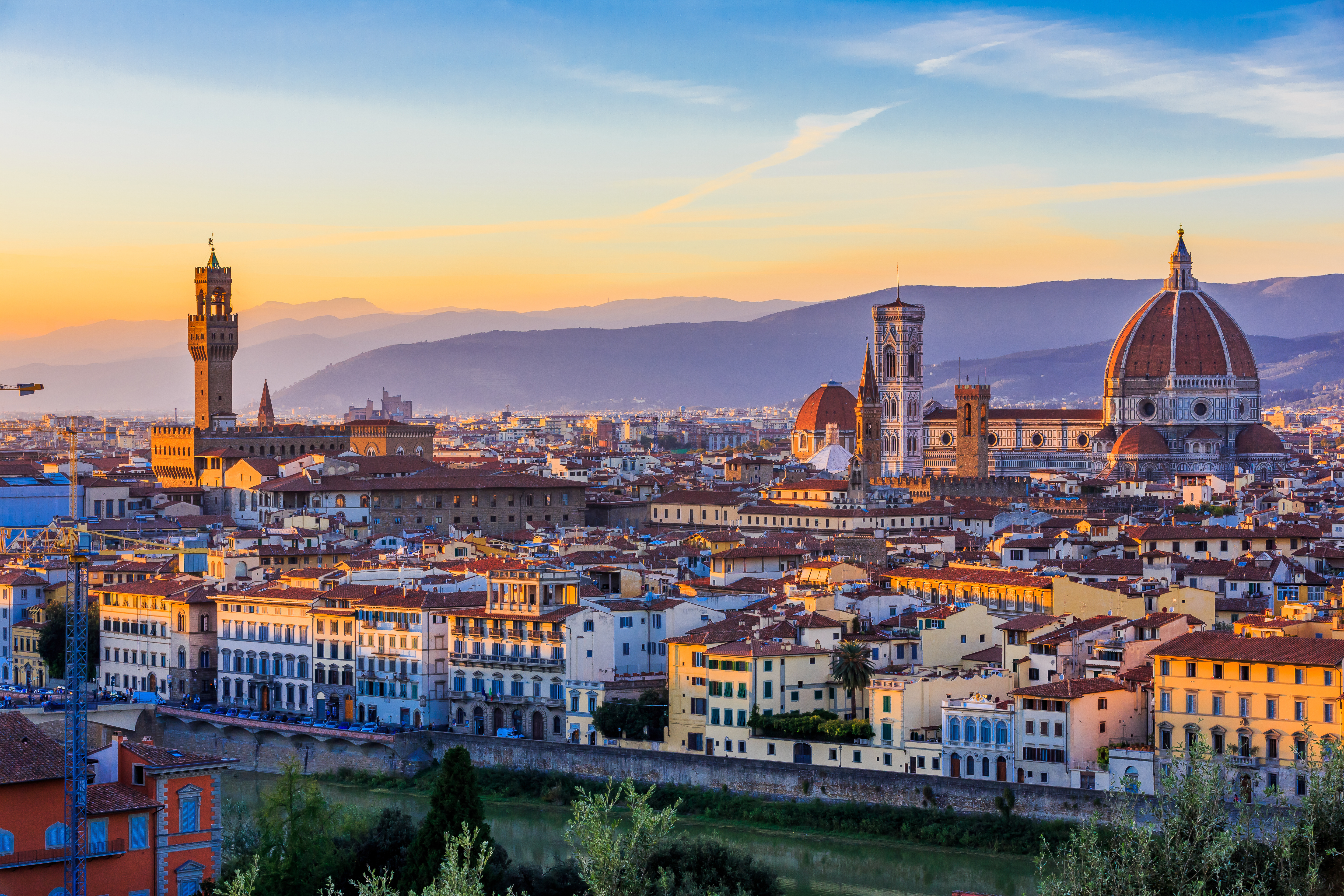 Вид на Флоренцию, итальянский город, где россияне могут получить двойное гражданство