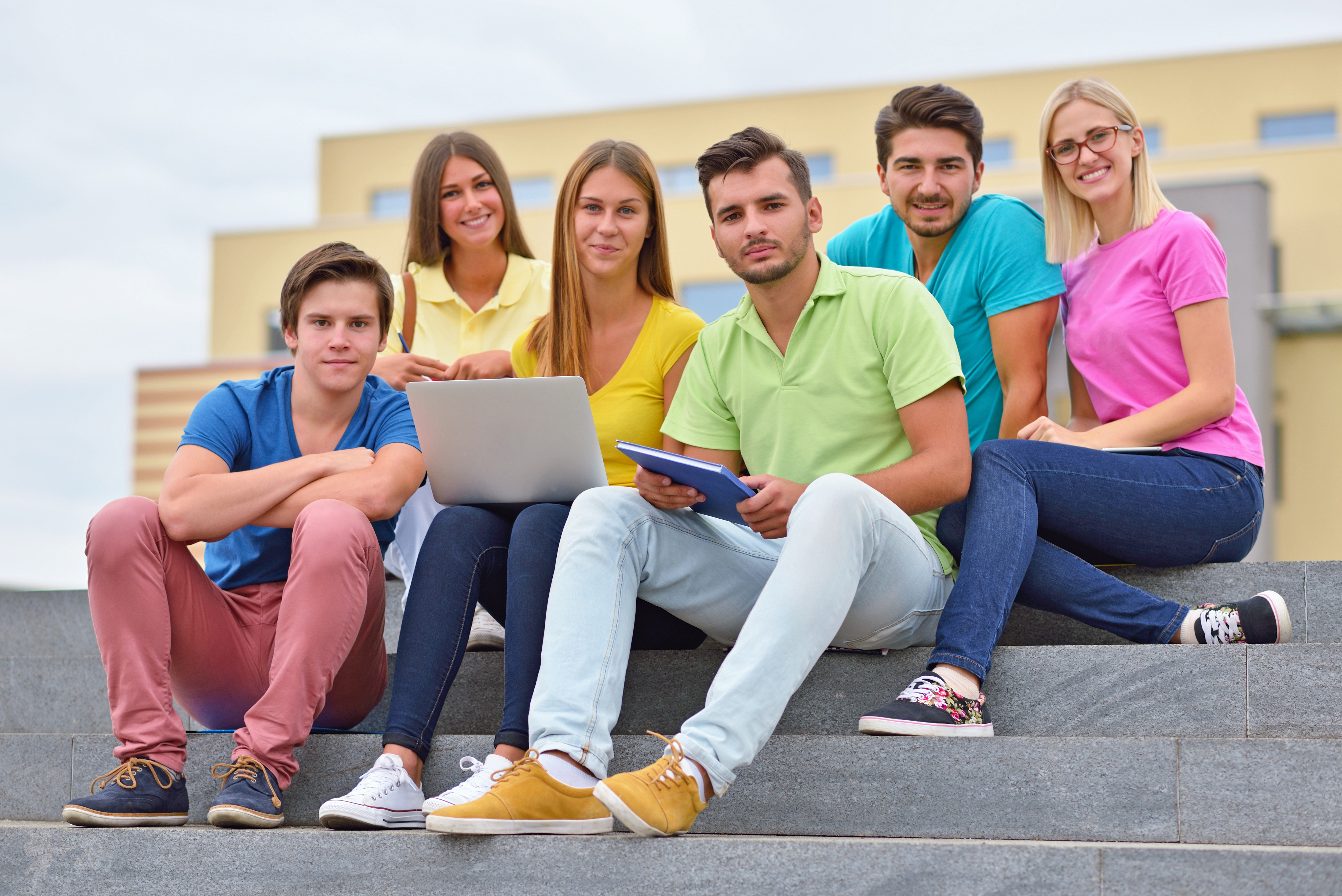Студенты в Болгарии, ВНЖ которой можно получить по учебе